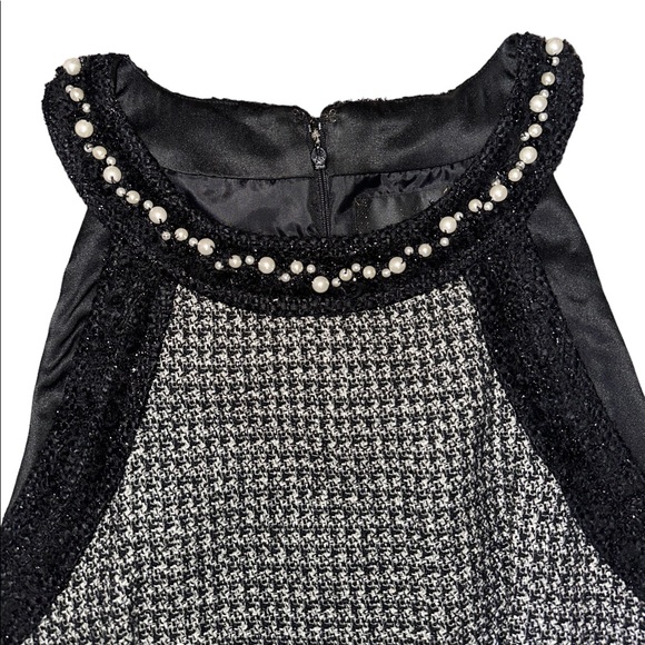 McGinn Tweed & Pearl Dress - Picture 4 of 6